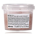 Davines SOLU Sea Salt Scrub Cleanser peanaha- ja juuksekoorija meresoolaga - 75 ml.