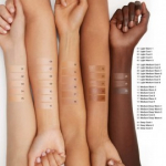 Clinique Even Better Clinical Vitamin SPF50 kaitsev meigialuskreem - Light Warm 3