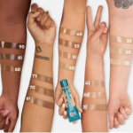 Urban Decay Stay Naked Hydromaniac Tinted Glow niisutav jumestuskreem - 81 Deep Neutral