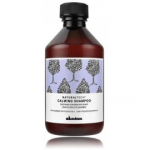 Davines NaturalTech Calming Shampoo rahustav &scaron;ampoon tundlikule peanahale - 250 ml.