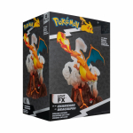 POKEMON Deluxe Collector Statue - Charizard, 30 cm