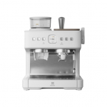 Electrolux 800 E8EC1-8SW espressomasin koos veskiga &ndash; valge