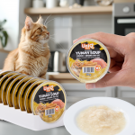 UNIQ PETS Niiske kassitoit ROYAL CHICKEN kana ja žen&scaron;enni puljong 30 g x 8 tk