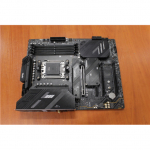 SALE OUT. | MSI MAG X670E TOMAHAWK WIFI | Processor family AMD | Processor socket AM5 | DDR5 | Number of SATA connectors 4 | USED, REFURBISHED, WITHOUT ACCESSORIES AND ORIGINAL PACKAGING, ONLY BACK PANEL INCLUDED