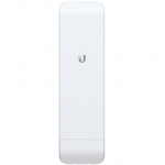 UBIQUITI airMAX NanoStation M2; 2.4 GHz frequency band; Plug-and-play integration with airMAX antennas.