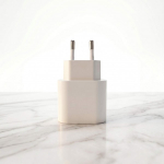 20W USB-C kiirlaadimispadi/laadija iPhone'ile (valge) for Apple