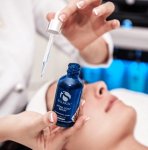 Gesichtsbehandlung - Tiefenreinigung (IS Clinical) inkl. Neck/Hals+Decollete