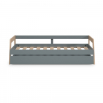 Hallikasroheline m&auml;nnipuidust lastevoodi v&auml;lja t&otilde;mmatava voodi ja panipaigaga 90x200 cm Carrie - Marckeric