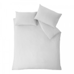 Valge pikendatud voodipesu kaheinimesevoodile 230x220 cm So Soft Non-Iron - Catherine Lansfield