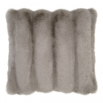 Dekoratiivpadi kunstkarusnahast 45 &times; 45 cm Galena &ndash; House Nordic