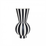 Valge/must k&auml;sit&ouml;&ouml;na valminud kivikeraamiline vaas (k&otilde;rgus 28 cm) Toppu - OYOY Living Design