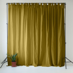 Ookerkollane/roheline linane kardin 140x250 cm Moss Green - Linen Tales