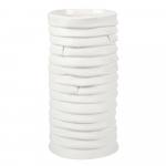 Valge portselanist k&auml;sitsi valmistatud vaas Ribbon - Mette Ditmer Denmark