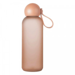 Heleroosa reisipudel taaskasutatud plastist 650 ml Tom - Sagaform