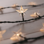 Tumeroheline LED valguskett Star, 100 valgustit, pikkus 12,5 m - DecoKing