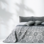 Valge ja hall kahepoolne mikrofiiber voodiplaat , 220 x 240 cm Alhambra - DecoKing