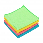 Komplekt 4 universaalset mikrokiudlappi - Addis