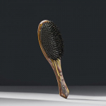 Oribe Italian Resin Flat Brush Metssea- ja nailonharjastega hari, Flat