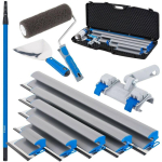 Set of scrapers with replaceable blade