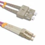 Qoltec Patchcord fiber optic LC/UPC - SC/UPC | Multimode | 50/125 | OM4 | Duplex | 10m