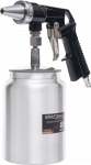 KRAFTDELE t&ouml;&ouml;riistatarvikud // Voolikud ja pneumaatilised tarvikud // \nPistolet do piaskowania 750ml KD2095\n