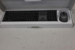 Computer keyboard Dell  SALE OUT.  Keyboard and Mouse KM7321W Premier Multi-Device Wireless US International |  | Premier Multi-Device Keyboard and Mouse | KM7321W | Keyboard and Mouse Set | Wireless | Batteries included | US | REFURBISHED | Titan grey |