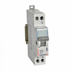 Changeover switch - 2-way with centre point - 250 V - 32 A - 1 module