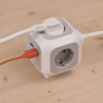 Brennenstuhl 4-way socket cube + USB