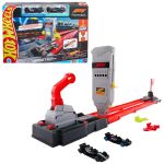 Hot Wheels City Racing Formula 1 Grid Start Track Set & 2 Die-Cast F1 Cars in 1:64 Scale