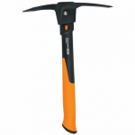 FISKARS PICKAXE WITH POINT S 0.68KG ISOCORE
