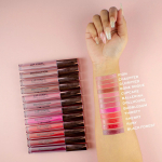 Makeup Revolution Lip Vinyl Lipgloss Black Forest 3,6 ml