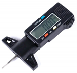 Auto- ja mootorrattatooted, elektroonika, navigatsioon, CB raadio // Kaubad autodele, mootorratastele, motorolleritele // AG235 Cyfrowy miernik wysokości bieżnika