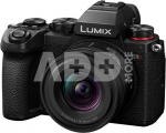 Panasonic Lumix S5D + 18-40mm