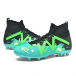 Unisex jalgpallisaapad on pikad k&uuml;&uuml;ned k&otilde;rged elastsed sokid, laste jalgpallijalatsid 35 must/valge