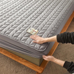 Puuvillane paks madratsikate Tepitud madrats Portector Topper Pad Antibakteriaalne libisemisvastane voodikatted Pehme voodipesu Sisseehitatud lina 90x190x30cm