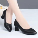 Mugavad pehmest nahast t&ouml;&ouml;jalatsid, pehme tald, mugavad keskmise kontsaga Four Seasons &uuml;hekordsed kingad, naiste paksu kontsaga libisemiskindlast nahast kingad 41