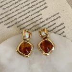 Ebaregulaarsed merevaigust vaigust p&auml;rliga k&otilde;rvar&otilde;ngad, naiste Maillardi vanaaegsed heledad luksuslikud moek&otilde;rvar&otilde;ngad