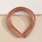 Sulamist traadist peapael: DIY k&auml;sitsi valmistatud poolt&ouml;&ouml;deldud metallist peapaela tooraine