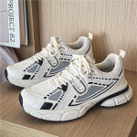 Meeste kingad 2025 uus suvine mitmek&uuml;lgne hingav v&otilde;rk vabaaja p&otilde;hikooli &otilde;pilaste jooksu spordi sisemine k&otilde;rguse suurendus isa trendikad kingad 44 beež