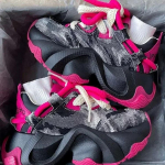 Moodsad originaalsed disainerjalatsid, moodsed paksu tallaga tossud, kauboi-l&otilde;uendist vabaajajalatsid naistele, k&otilde;rgust suurendavad spordijalatsid 40