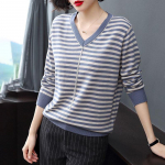 Naiste suures suuruses sviiter kevadel ja s&uuml;gisel lahtine elastne V-kaelus hubane mugav ja mitmek&uuml;lgne veniv kudum M