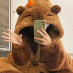 Multifilm Kapibara Pikk Pidžaamakomplekt - Soe Korallfliisist Hommikumantel Talviseks Koduriietuseks XL parkkoor