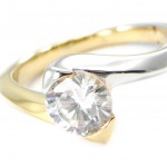 2-tooniline 'C&acirc;lin' kullatud s&otilde;rmus 52 kuld