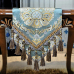 Satiinist Jacquard Light Luksuslik Laud Lipu TV Kapp S&ouml;&ouml;gilaud Libisemisvastane Katteriie Dekoratiivne Helmestega laudlina 33*180cm