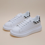 Meeste uus korea versioon sobivatest v&auml;ikestest valgetest kingadest Naissoost &uuml;li&otilde;pilastele k&otilde;rgendatud paksu tallaga naiste vabaajajalatsite Korea versioon 35