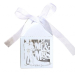 20 tk v&auml;ljal&otilde;igatud liblikas kommikarbid Mrs. pulmapeo soositud &scaron;okolaadikohver