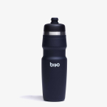 ja lihtne vee v&auml;ljav&otilde;tmine vaid Bivo Duo 740 ml rattas&otilde;iduks m&otilde;eldud roostevabast terasest joogipudeliga [Kiire kallutus] (Must) Suure vooluga pudel,