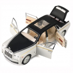 M&auml;nguauto Rolls-Royce Phantom 1/24 metallist survevalu mudelauto 3 4 5 6 7 aastasele helivalgustusega, klassikalise auto uksekujundusega, auto logo saab kokku voltida 21.5*7.5*5cm valge