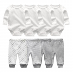 8 tk. vasts&uuml;ndinud beebipoiste t&uuml;drukute r&otilde;ivakomplekt puuvillased multifilmitr&uuml;kised pikkade varrukatega bodi ja p&uuml;ksid, imikute riidekomplektid 0-3Months