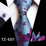 Cozy Up kolmeosaline &uuml;likond Paisley Fashion &auml;rimeeste lips sisaldab lipsu taskur&auml;tikuga k&auml;tised
